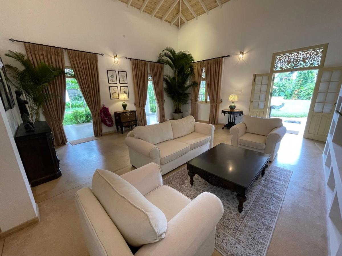 Claire Villa By Younger Villas & Resorts 阿杭格默 外观 照片